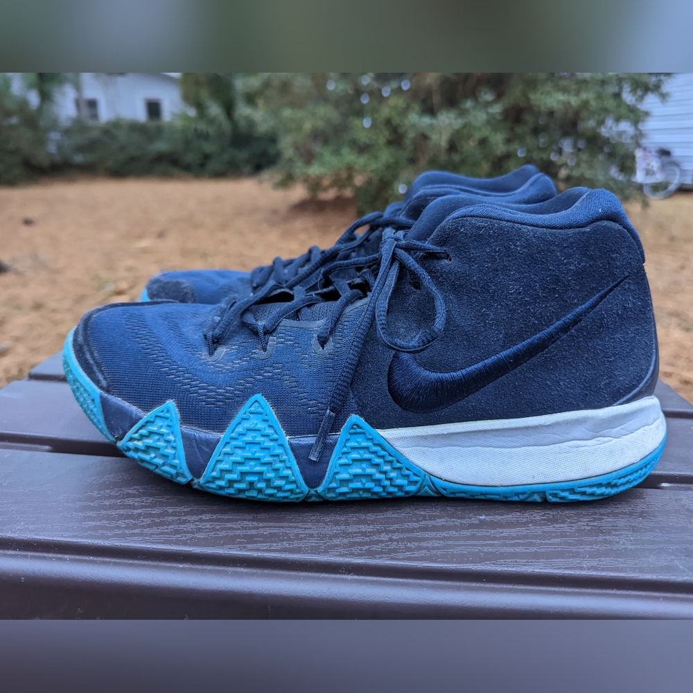 Nike Kyrie 4